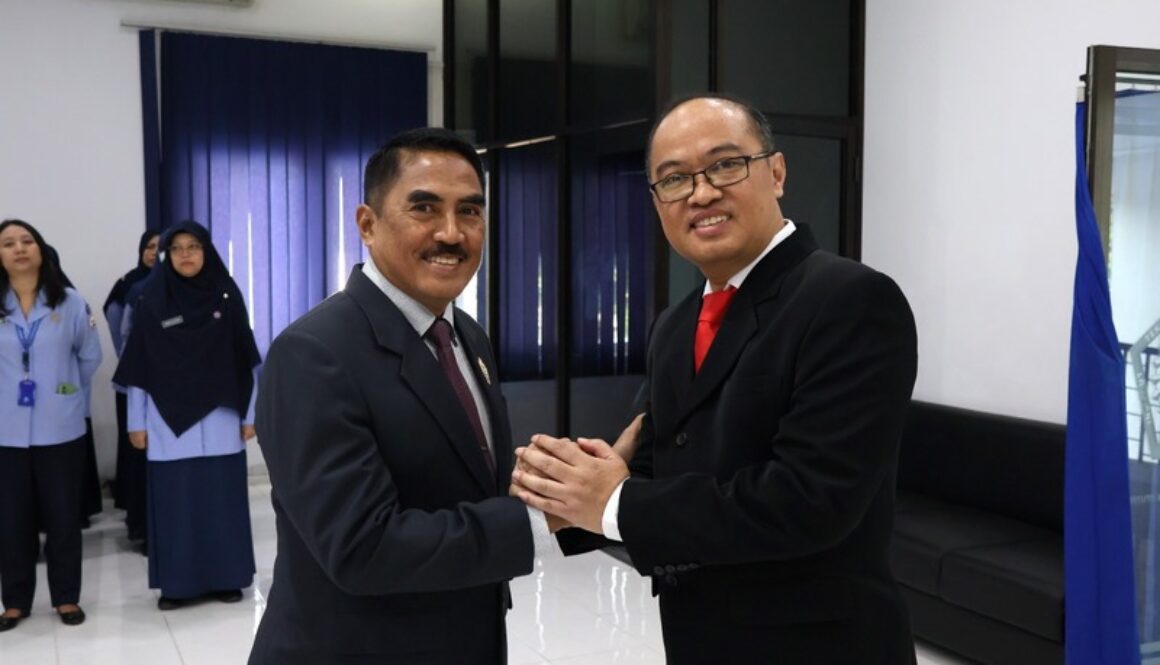 Pelantikan Rektor Institut Teknologi Dirgantara Adisutjipto (2)