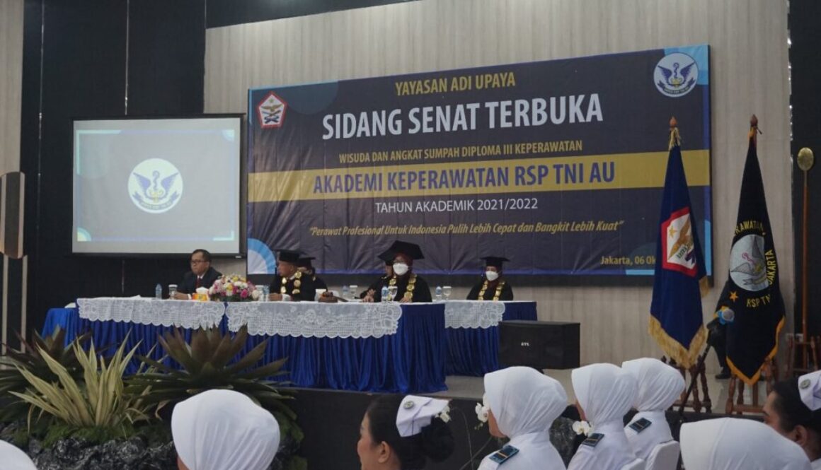 AKPER RSP TNI AU WISUDA DAN ANGKAT SUMPAH DIPLOMA III KEPERAWATAN TAHUN AKADEMIK 20212022 (1)