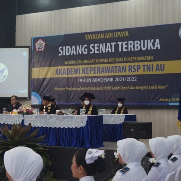 AKPER RSP TNI AU WISUDA DAN ANGKAT SUMPAH DIPLOMA III KEPERAWATAN TAHUN AKADEMIK 20212022 (1)
