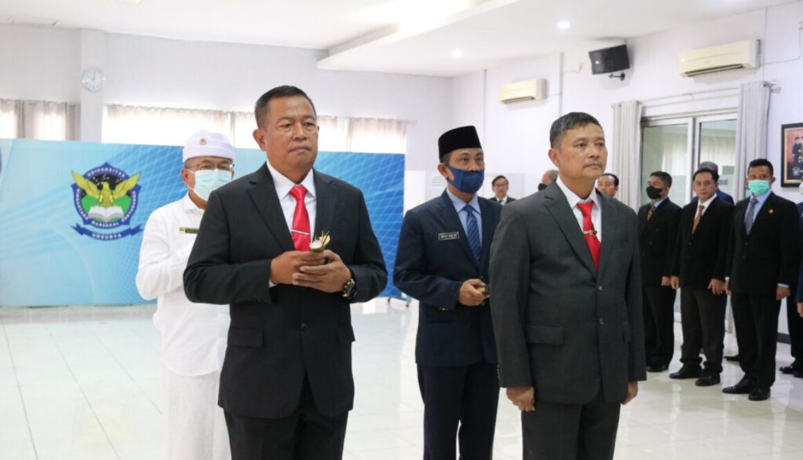 PELANTIKAN WAREK II DAN KEPALA PUSAT KAJIAN, INOVASI, DAN KREATIFITAS UNSURYA (2)