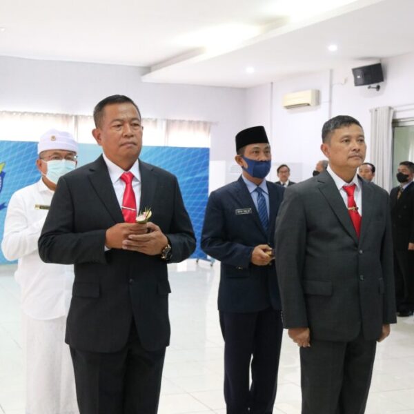 PELANTIKAN WAREK II DAN KEPALA PUSAT KAJIAN, INOVASI, DAN KREATIFITAS UNSURYA (2)