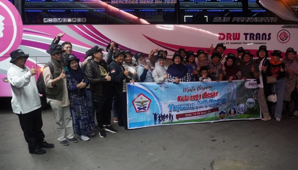 Wisata ke solo bersama keluarga besar yasau