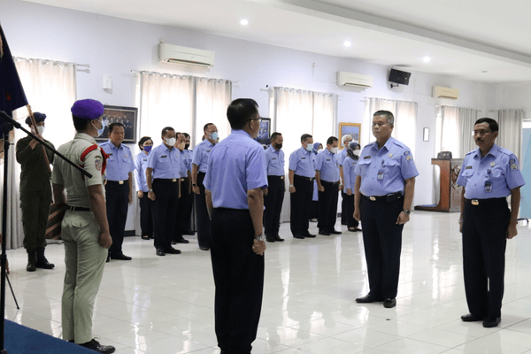 pergantian pimpinan universitas DMS1