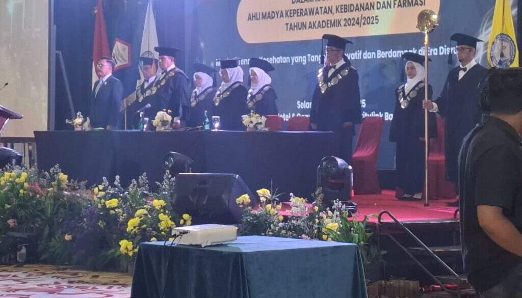 Wisuda 4 Wisuda 4
