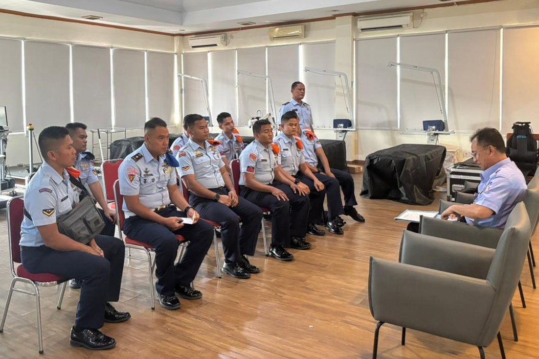 PENYERAHAN BANTUAN MODAL KERJA PENYERAHAN BANTUAN MODAL KERJA